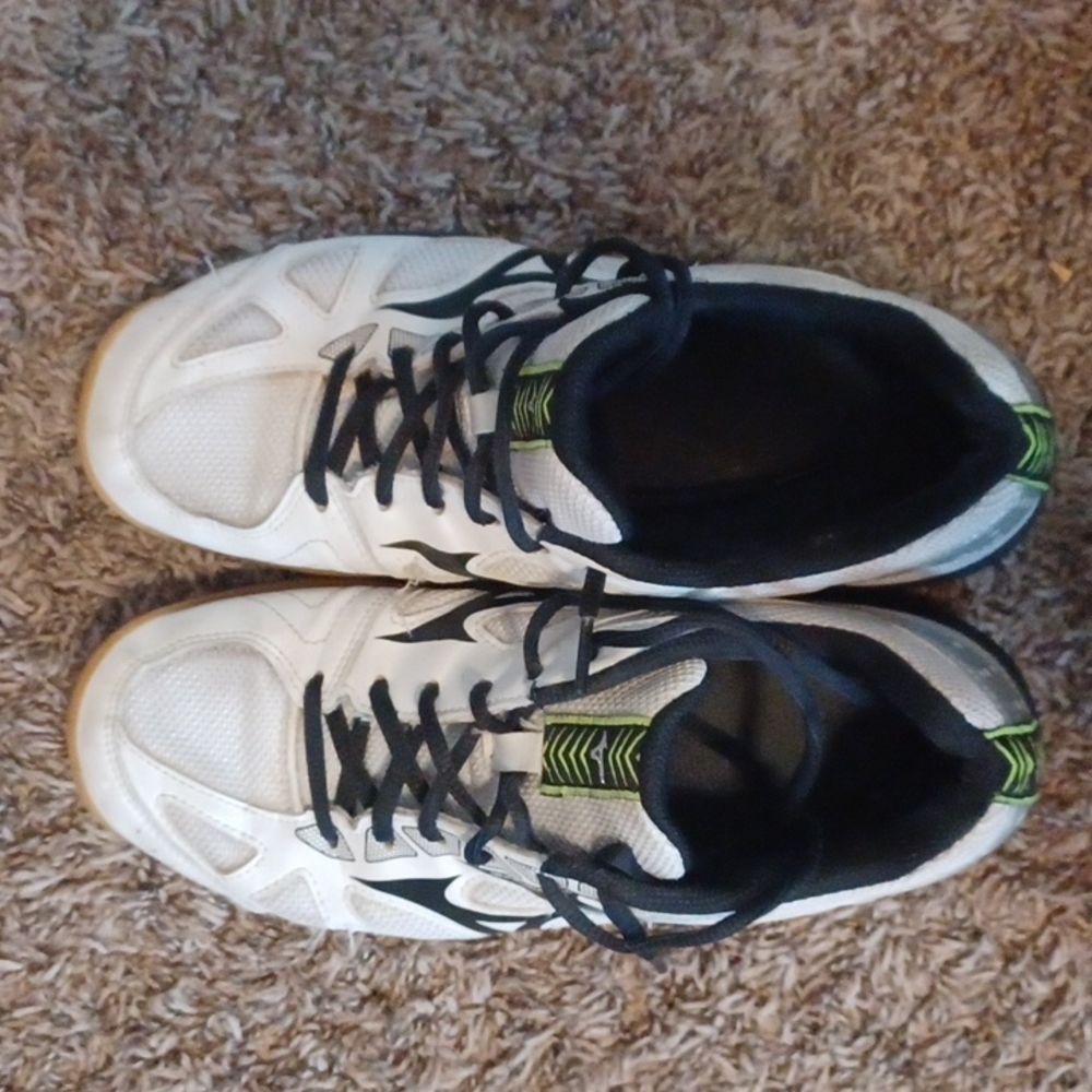 Cyclone speed 2 volleyball shoes
